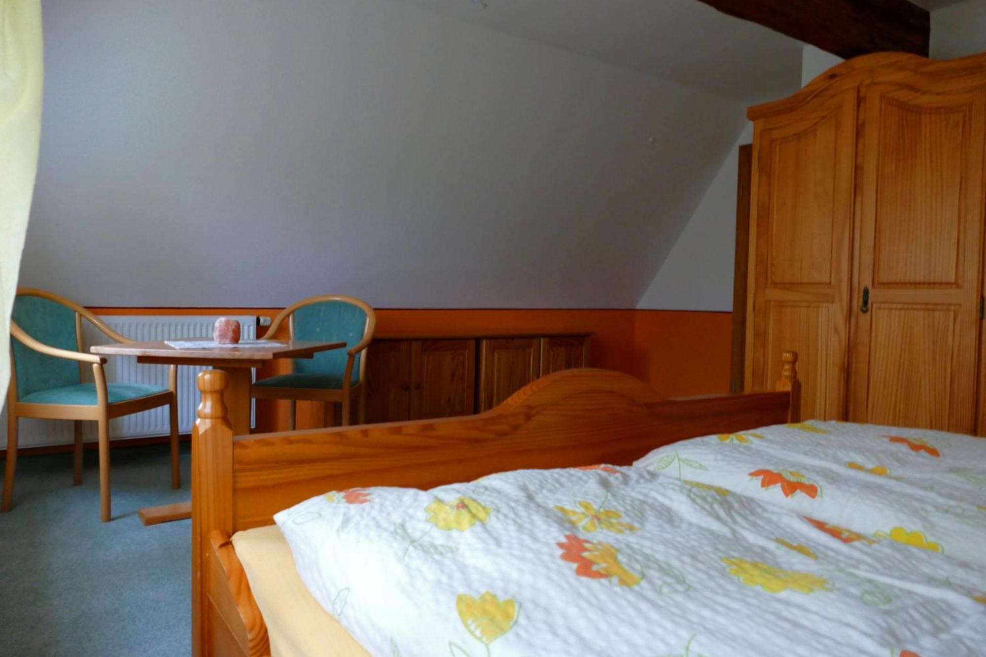 No.5 - Ferienwohnung Schkade Kleingiesshubel الغرفة الصورة